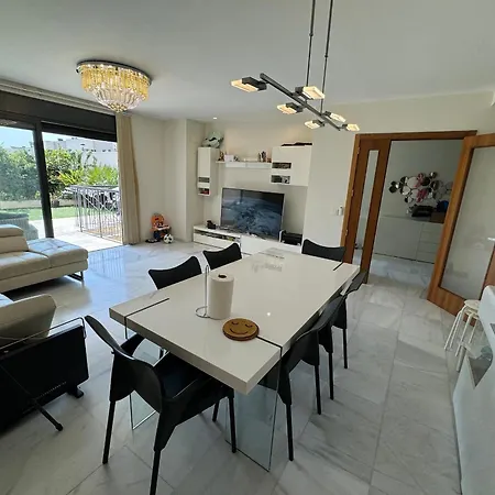 Homestay Enqian Dream House Valencia